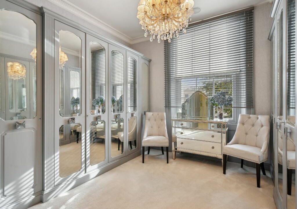 62080_UK-S-40447_IMG_03_0000