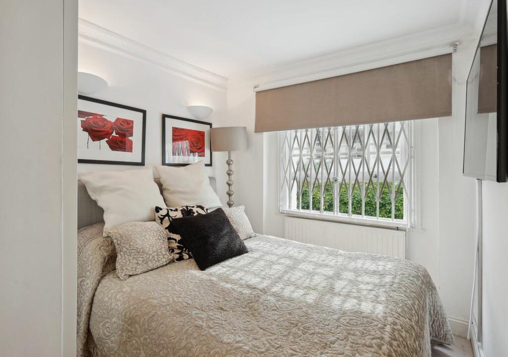 62080_UK-S-40447_IMG_13_0000